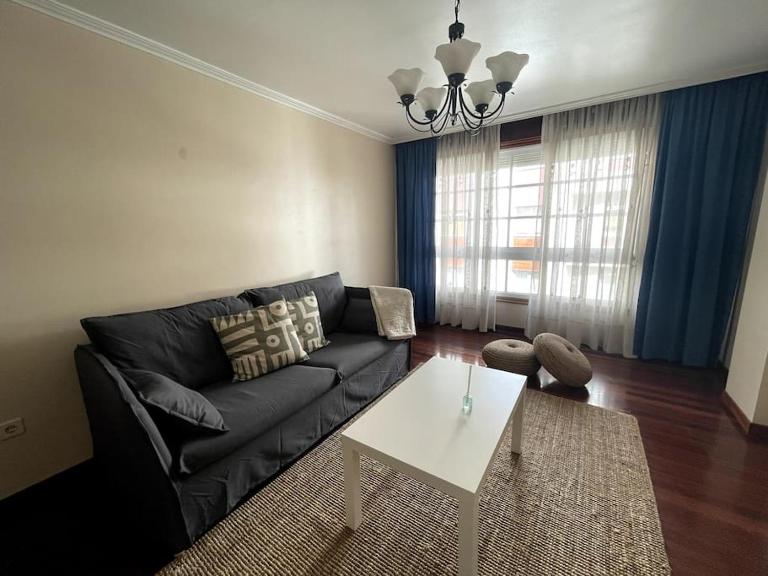 Agradable apartamento céntrico en Cangas - B&B Cangas do Morrazo