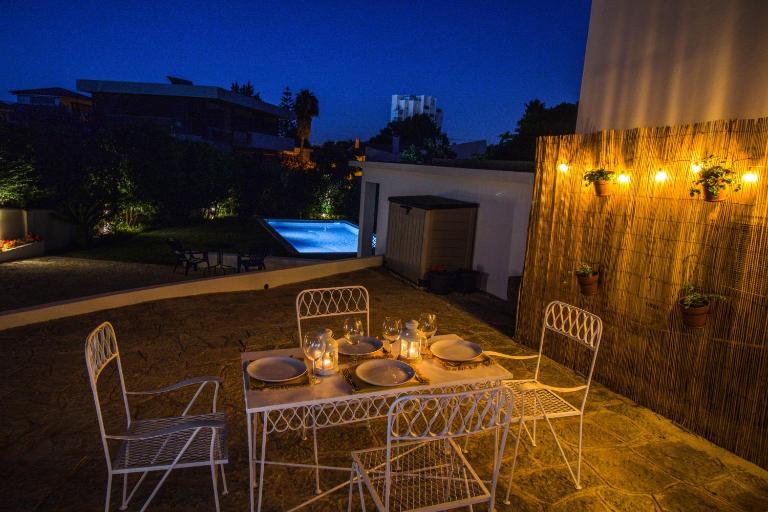 188 Apartments - Lantana - pool, garden and patio - Bed and Breakfast Cascais
