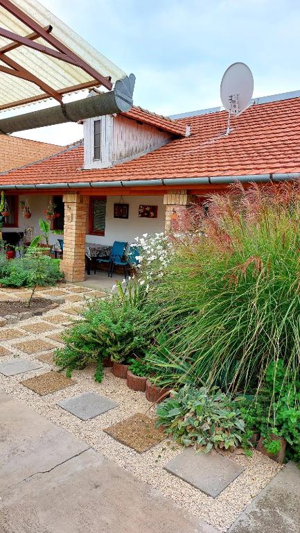 Mandula Apartman - B&B Szeged