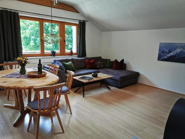 Karwendelglück - Bed and Breakfast Scharnitz