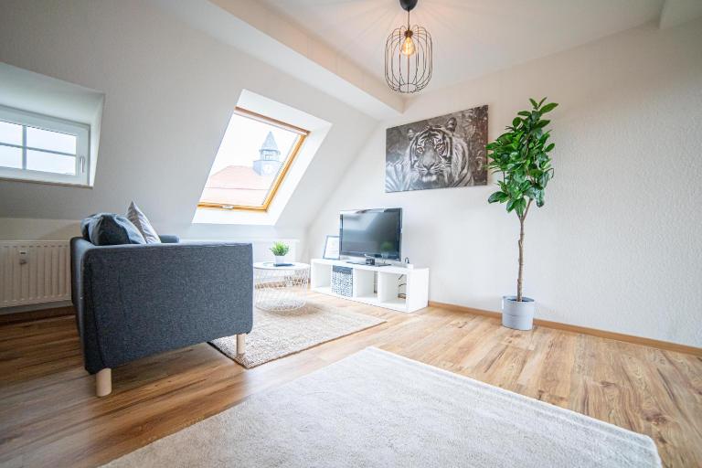 FullHouse - Zwickau - L8 - Balcony - SmartTV - Nespresso - B&B Zwickau