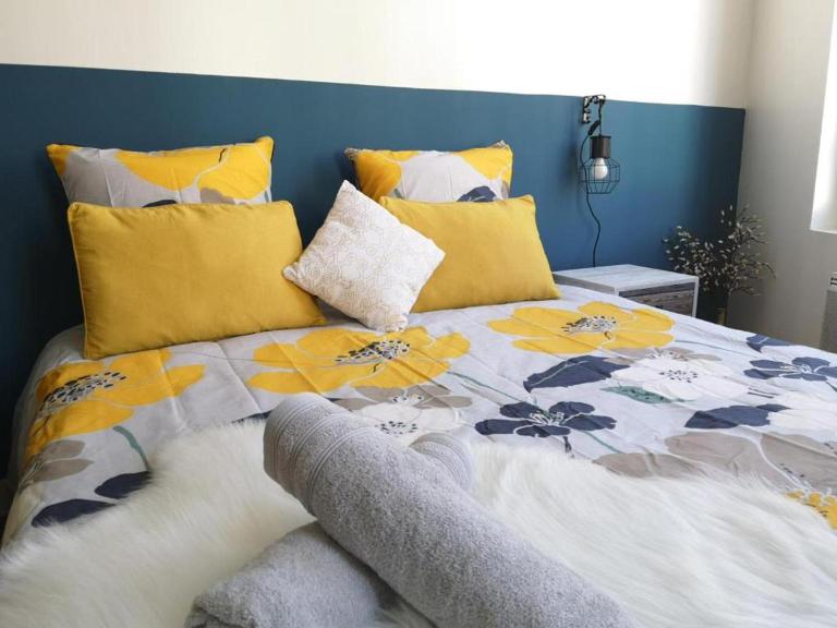 Orleans Studio - Near Train Station - Bed and Breakfast Orléans