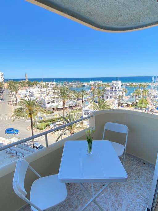 Lovely 1 bedroom apartment with sea views and pool - Ferienwohnung Estepona