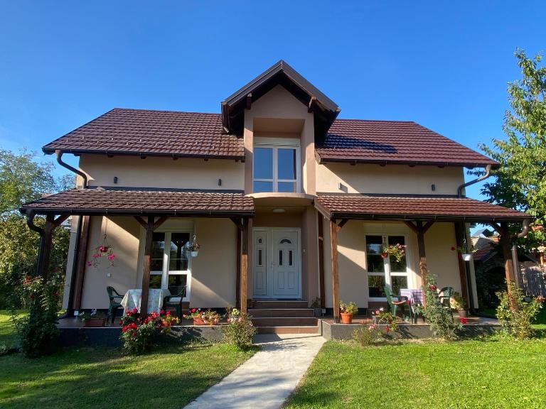 Kod čika brke - B&B Vrdnik