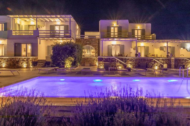 Sea Wind Villas and Suites - B&B Toúrlos