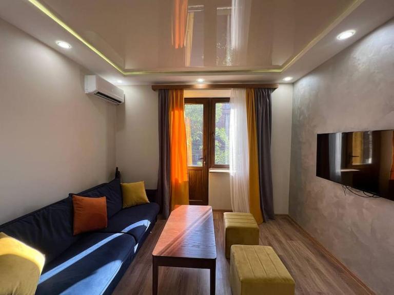 1-bedroom apartment in Yerevan downtown - Chambres d'hôtes Erevan