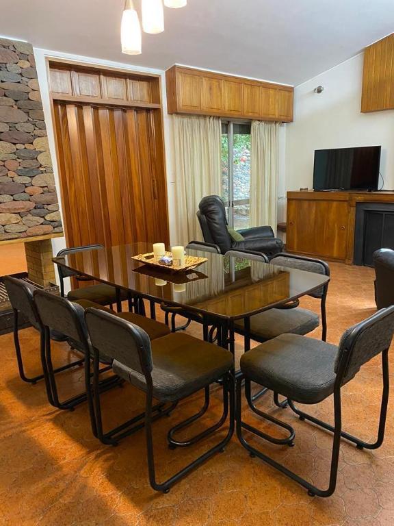 Casa Grande con estacionamiento - Ferienwohnung San Juan