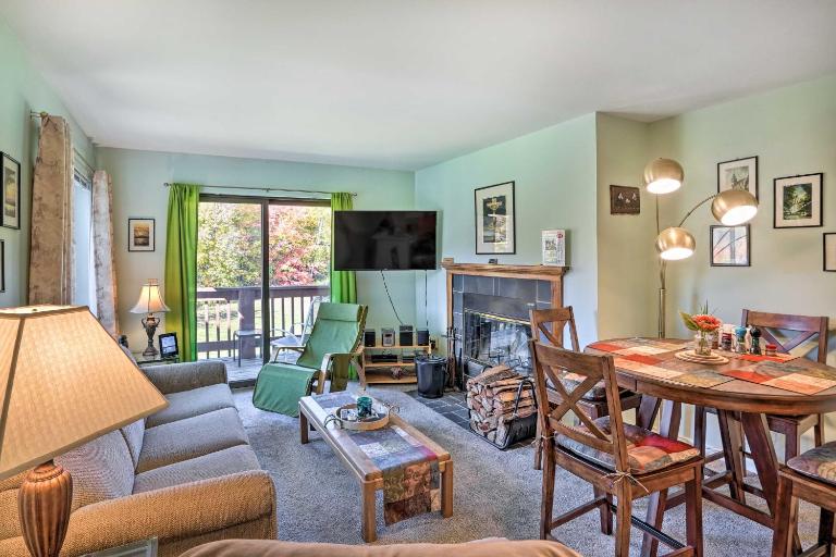 Comfortable Dover Apartment: Walk to Mt Snow! - B&B Dover
