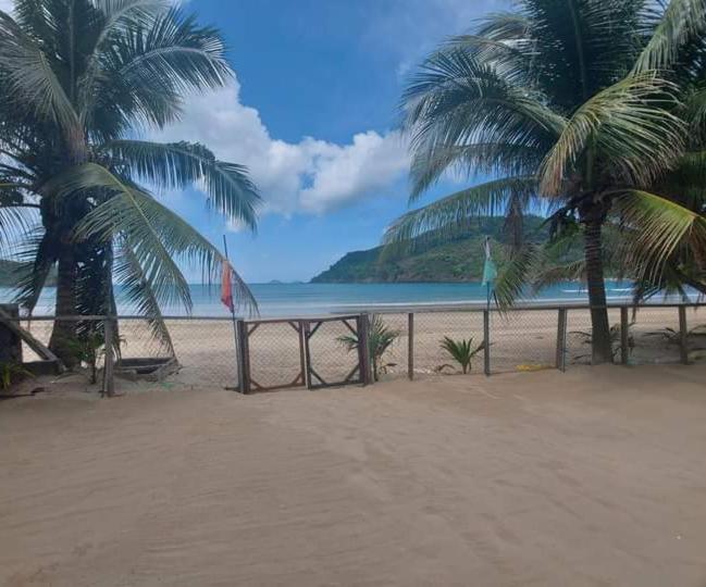 Bucana beachfront guesthouse - Ferienwohnung El Nido