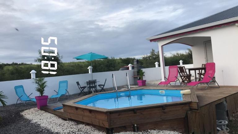 YOLANDA HIBISCUS - B&B Le Moule