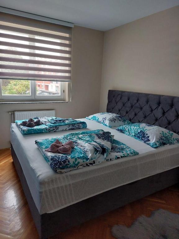 LNB Lux - Bed and Breakfast Doboj