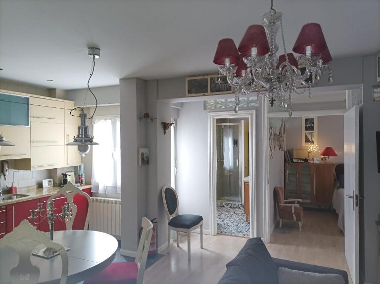 Apartamento San Quirce - céntrico y reformado- wifi y netflix - B&B Valladolid