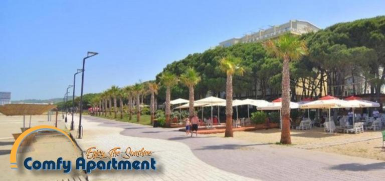 Modern Comfy Apartment With Balcony - B&B Durrës