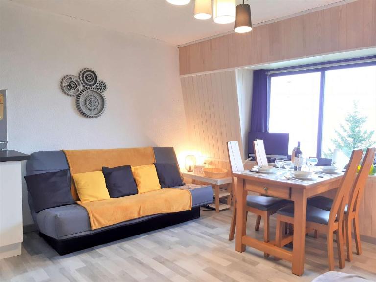 Chalet cosy 4 pers à 800m des pistes - TV, kitchenette équipée, navette gratuite vacances. - FR-1-457-308 - B&B Saint-Lary-Soulan