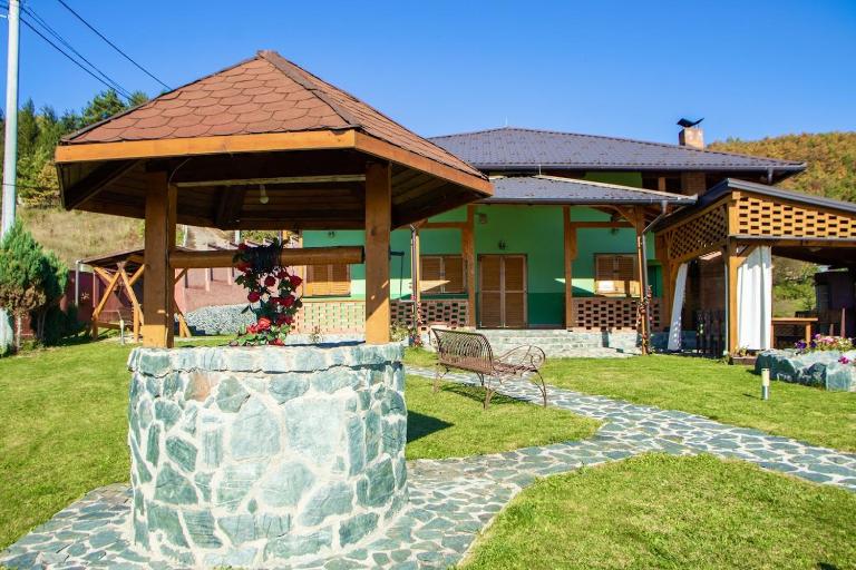 Holiday Home Green - Bed and Breakfast Rakovica
