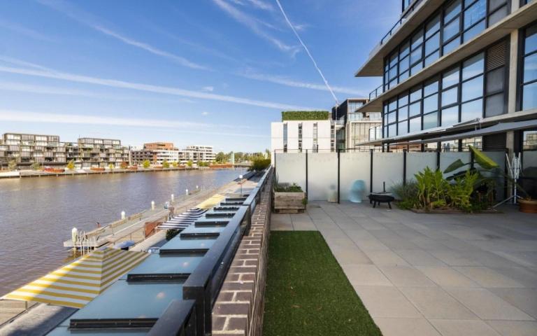 Dockside 8 Kingston ACT - B&B Canberra