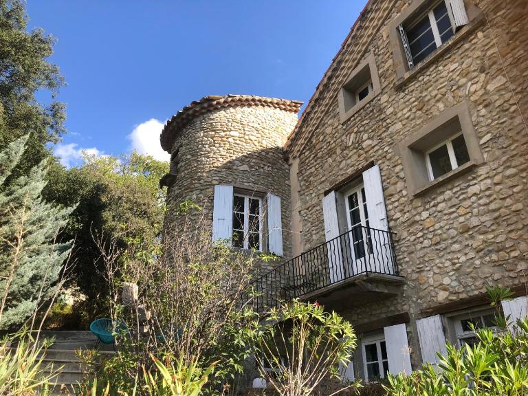 Domaine La Tour - SPA - Jacuzzi - Sauna - Massage - 4 SAISONS - Piscine Chauffée Toute l'année - Heated POOL - 800m City Centre Nyons - B&B Nyons