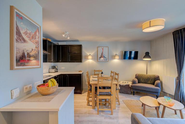 Apartment Fermes du Montenvers B2, Alpes Agency, Central Chamonix, Sleeps 4-5 - B&B Chamonix