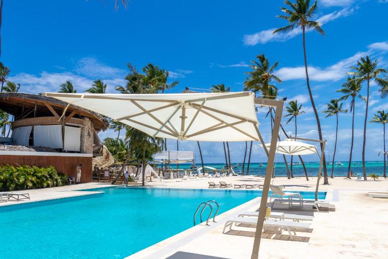 Family Getaway Apartment - Right On The Beach - B&B Punta Cana