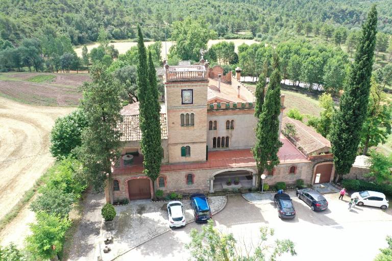 La Vila d'Argençola - Apartamentos - B&B Castellnou de Bages