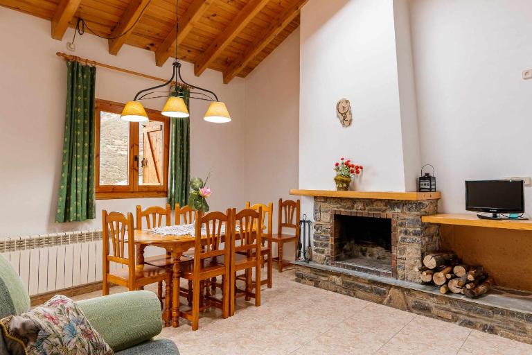 Casa Xaupi 1 - Bed and Breakfast Renau