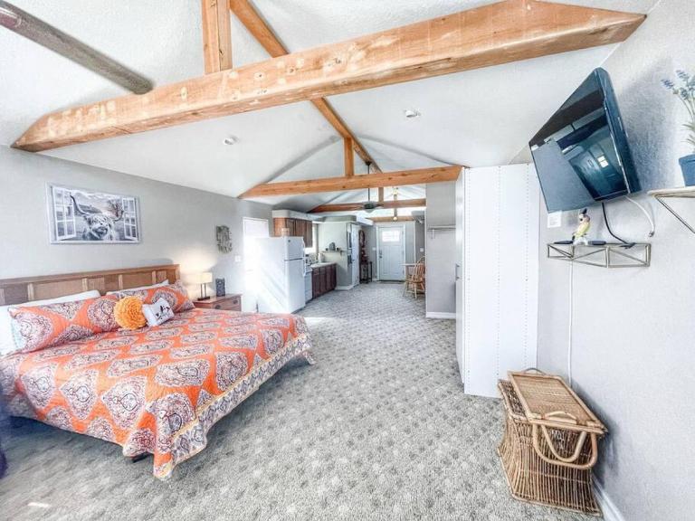 Pecan Creek Haus on River Road - B&B New Braunfels