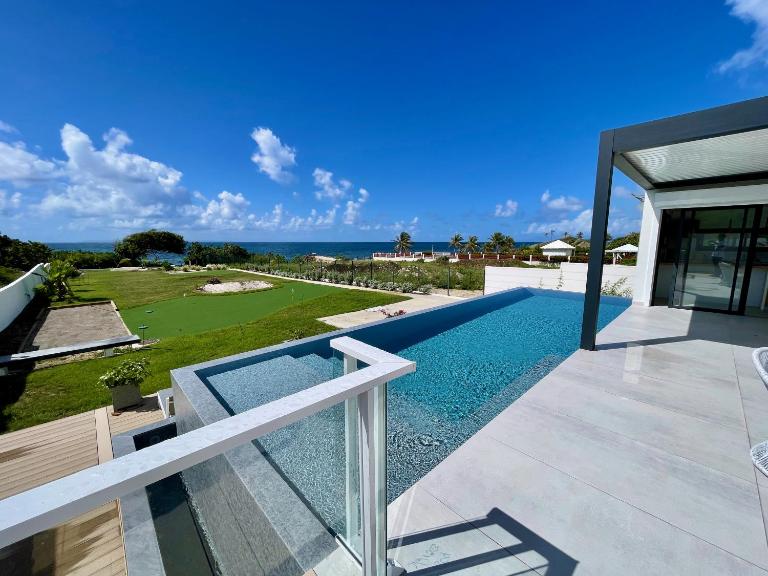Luxury Villa Beach and Putt avec accès plage - B&B Saint-François