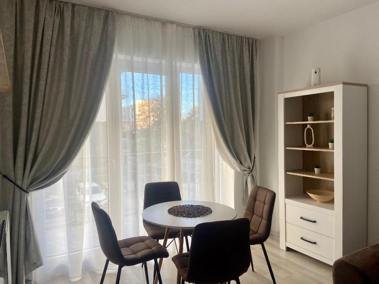 Divany Apartaments - Coresi Mall - B&B Braşov