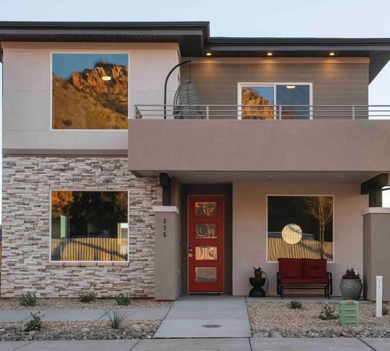 Majestic Zion Cottage with hot tub in Hildale - B&B Hildale