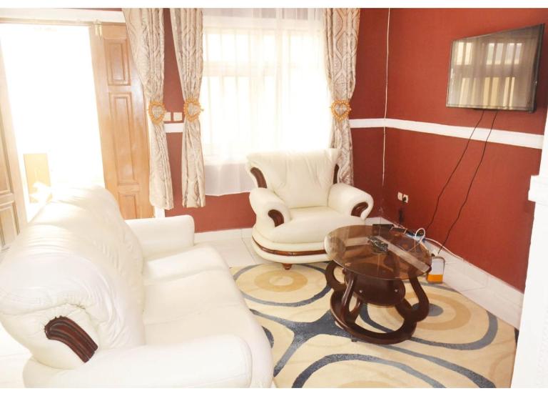 Appartement New Stading YAOUNDE - MIMBOMAN MAETURE - Ferienwohnung Yaoundé