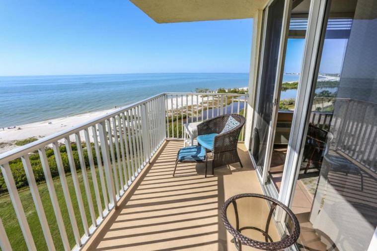 Estero Beach and Tennis 703B - Chambres d'hôtes Fort Myers Beach