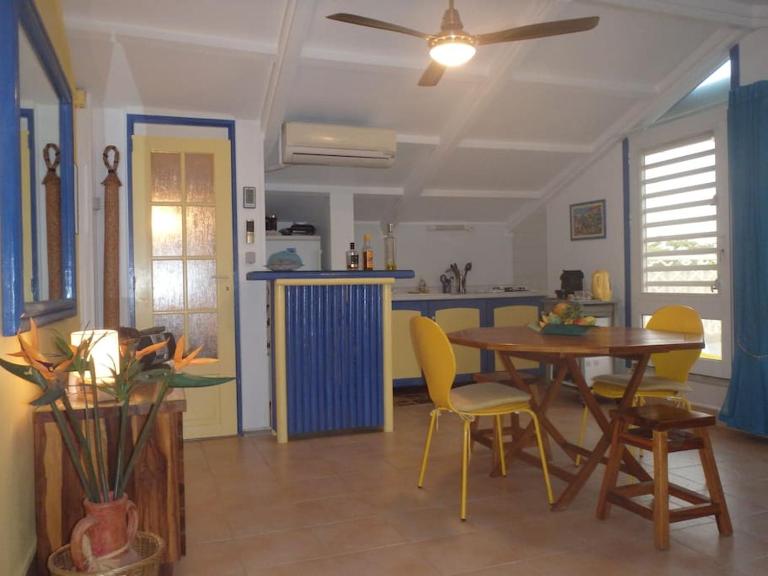 Charmant et spacieux studio à 50m de la plage - B&B Le Diamant