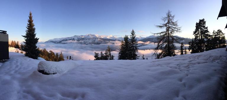 Apartment Eglantine with stunning views of the Valais Peaks - Ferienwohnung Crans-Montana