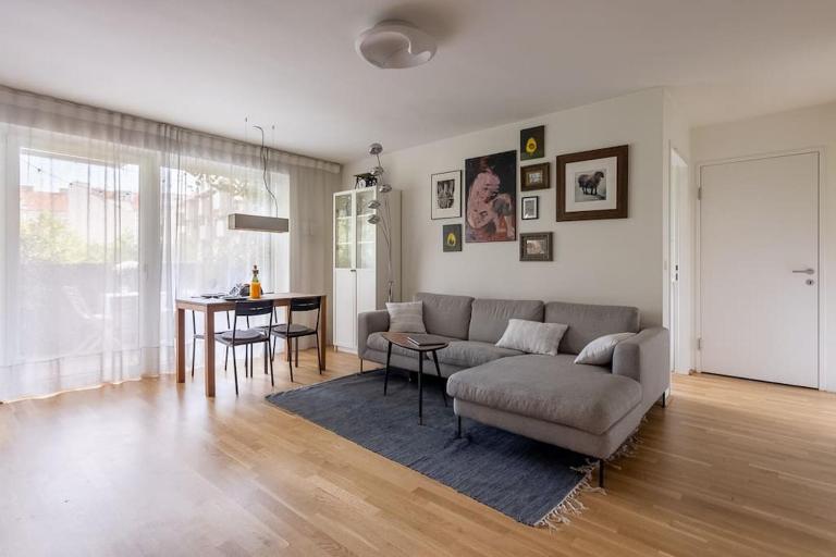 Dream Apartment - central and quiet with AC and free parking garage - Ferienwohnung Wien