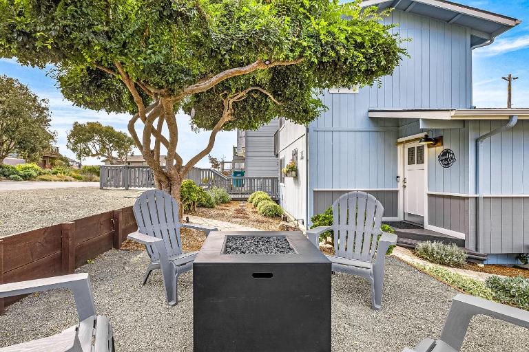 Jewel by the Sea - B&B Cambria