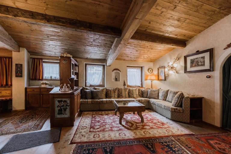 Cesa Linda by AMA Val di Fassa - Bed and Breakfast Campitello di Fassa