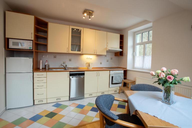 Krásný vybavený byt u sjezdovky - B&B Černý Důl