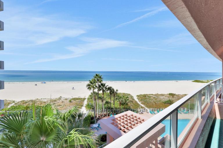 Crescent Beach Club I 5A - B&B Clearwater Beach