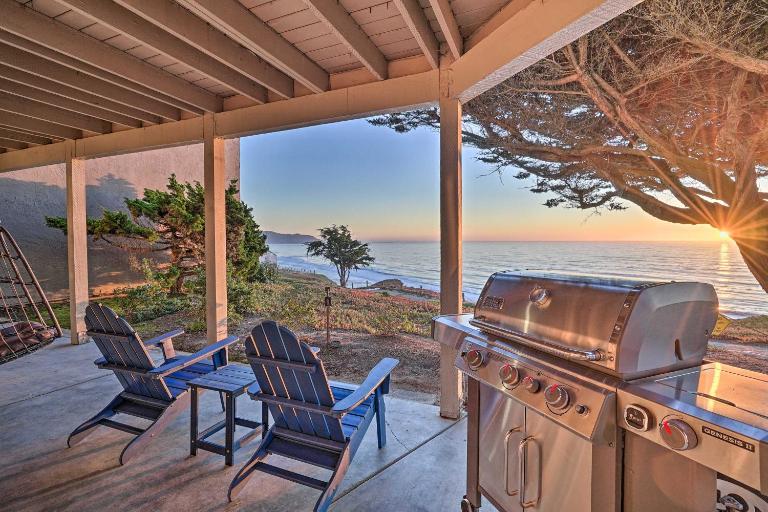 < 1 Mi to Mussel Rock Park! Cliffside Pacifica Gem - Bed and Breakfast Pacifica