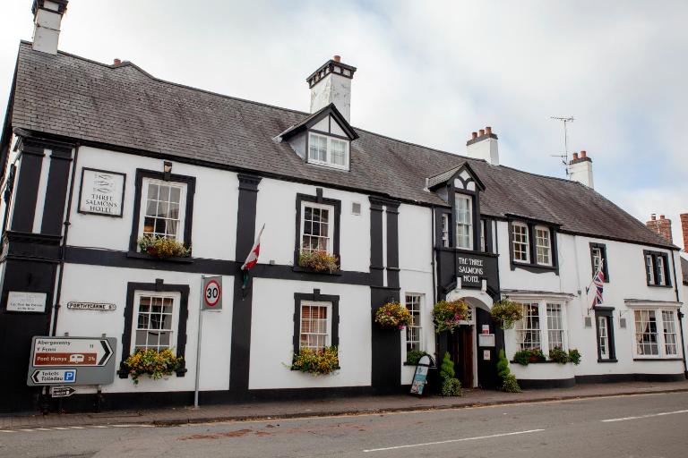 Three Salmons Hotel - B&B Usk