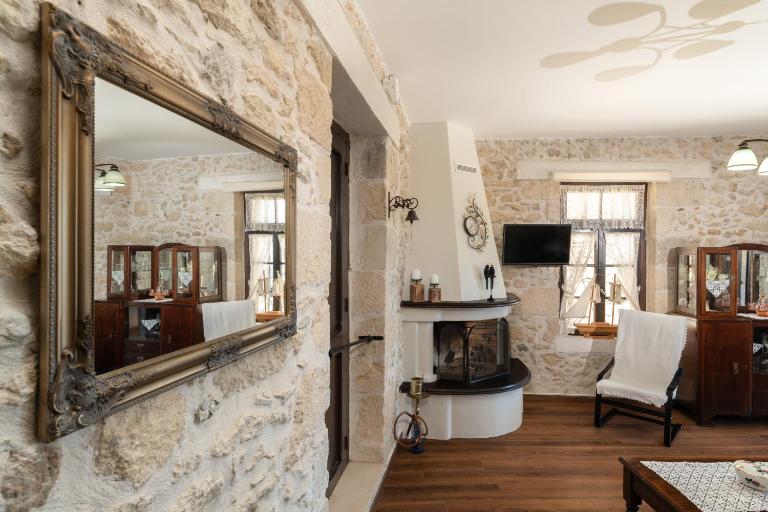 Krouson Mansion - Ferienwohnung Krousón