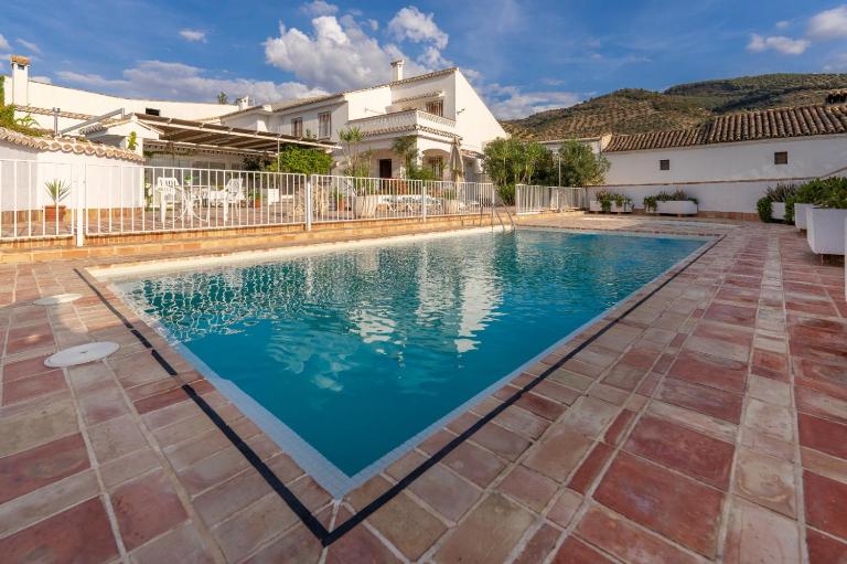 Vivienda Rural Las Bartolas - B&B Jaén