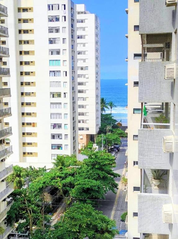 Apartamento a poucos metros da Praia - B&B Guarujá