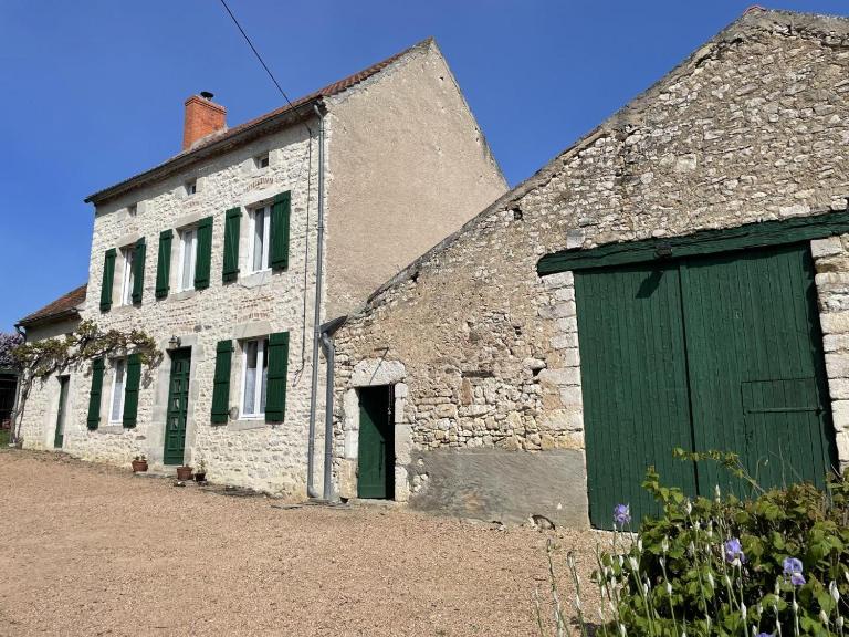 Gîte paisible à Ébreuil avec jardin, animaux acceptés - FR-1-489-19 - Chambres d'hôtes Ébreuil