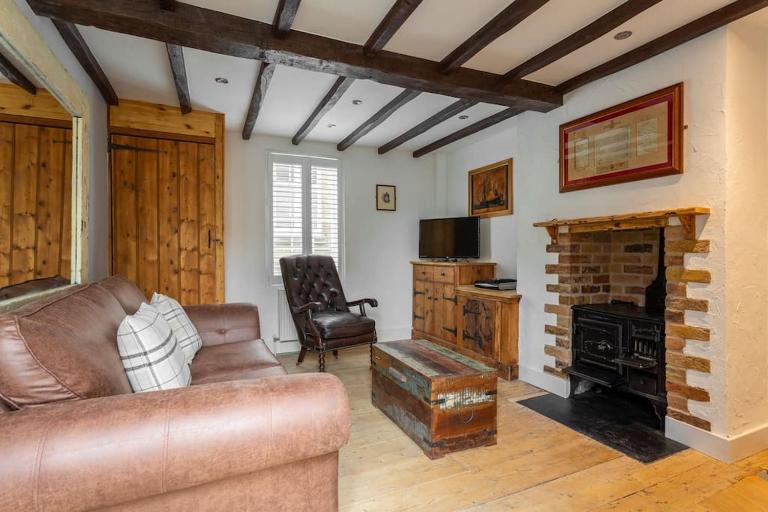 Pickwick's Place in Broadstairs - Exclusive unmissable deals! Book now before it's too late! - B&B Broadstairs