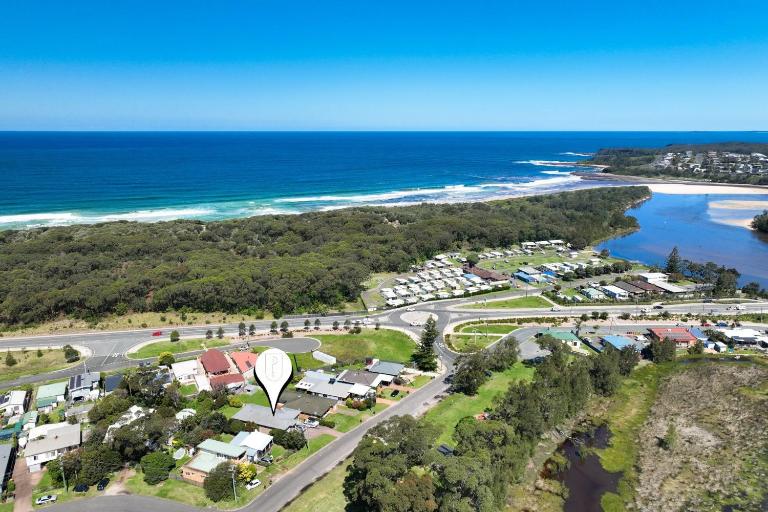 The Beachhouse at Burrill - Bed and Breakfast Burrill Lake