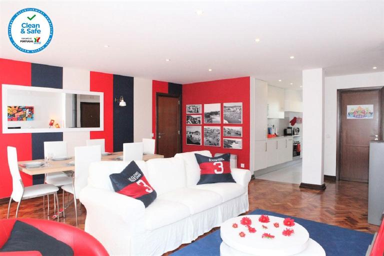 FLH Cascais Fashionable and Modern Apartment - Bed and Breakfast Cascais