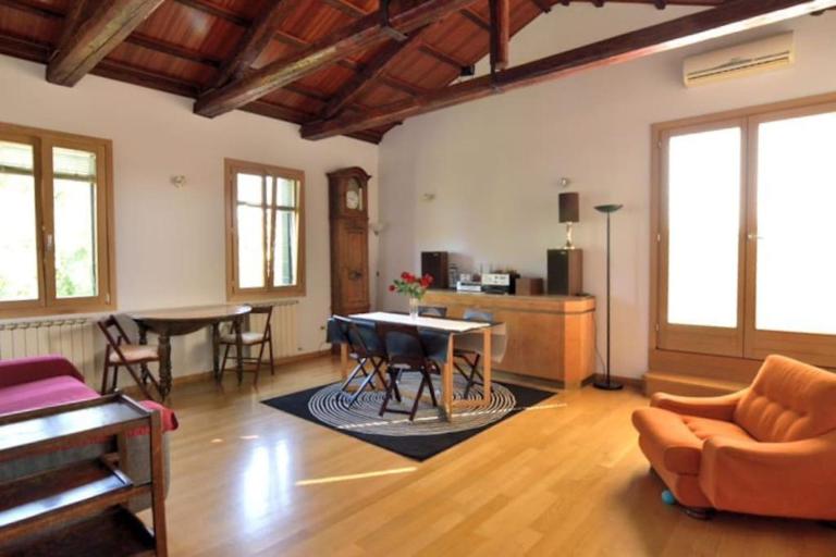 Savorgnan Tricamere con terrazza - B&B Venezia