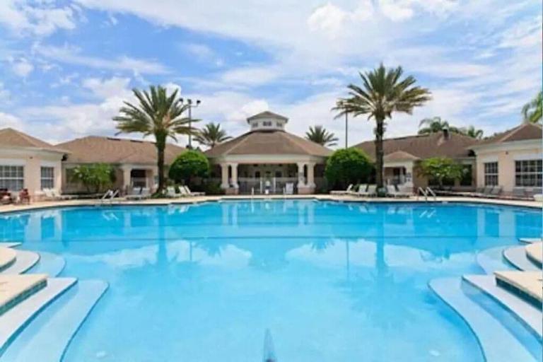 Veteran Owned 3bdr/3 bath Townhouse w/WiFi 3mi to Disney - Fall/Winter Specials - B&B Kissimmee