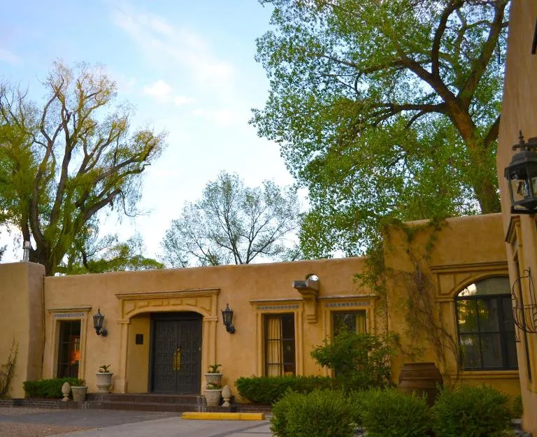 Palacio de Marquesa - B&B Taos